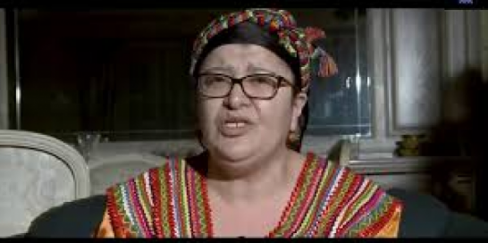 Malika Matoub s’attaque à Ferhat et Zedek et reçoit Ait Menguellet !