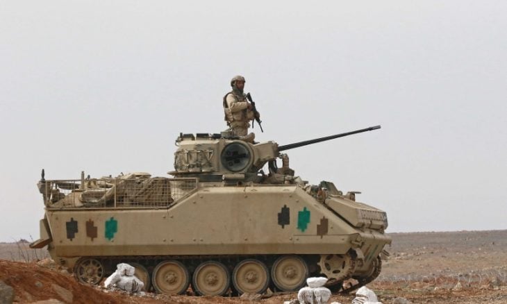 الجيش الأردني يعلن مشاركته في الضربات الأمريكية على أهداف في سوريا