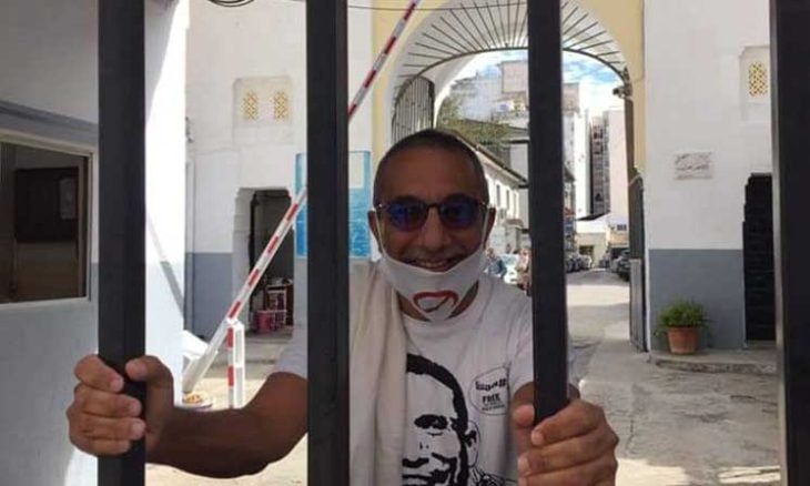 عريضة دعم الصحفي إحسان القاضي تجاوزت 20 ألف توقيع