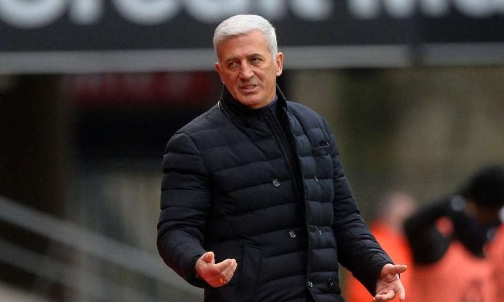 مدرب المنتخب الجزائري فلاديمير يتلقى ضربة مفاجئة في بداية رحلته مع محاربي الصحراء