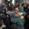 العائدون إلى غزة يربكون خطط إسرائيل للتهجير رغم الدمار