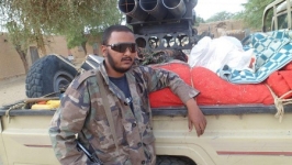 Un combattant du MNLA à la jeunesse de l\'Azawad: l\'indépendance n\'est pas négociable