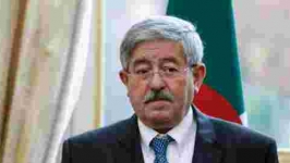Ouyahia annonce l’ouverture de l’académie amazighe dans la précipitation