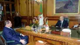 Sabri Boukadoum nommé Premier ministre par intérim suite à la démission de Bédoui