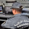 الجمارك ترد على إشاعة تعطيل عبور الليبيين إلى الجزائر